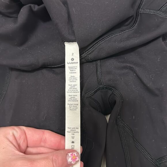 Lululemon 2 black 25” mesh and pocket legging. - Picture 4 of 6